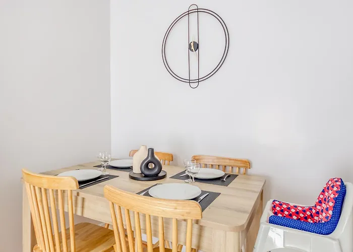 Appartement Metro 3\'Min - Parking - Ascenseur