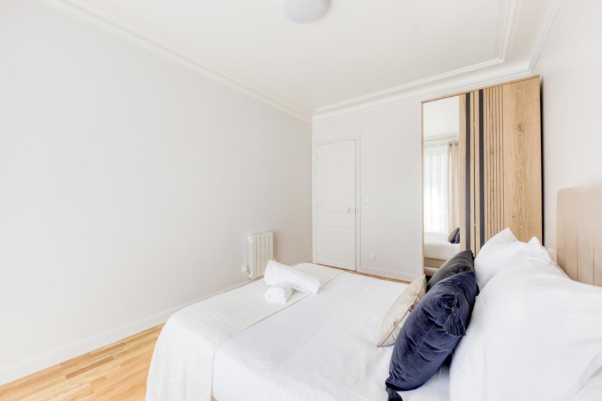 Metro 3'min - Parking - Ascenseur Appartement Pantin
